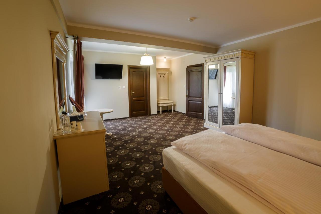 Grădina Mariajelor Hotel Câmpulung Moldovenesc Exterior foto