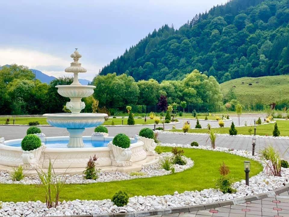 Grădina Mariajelor Hotel Câmpulung Moldovenesc Exterior foto